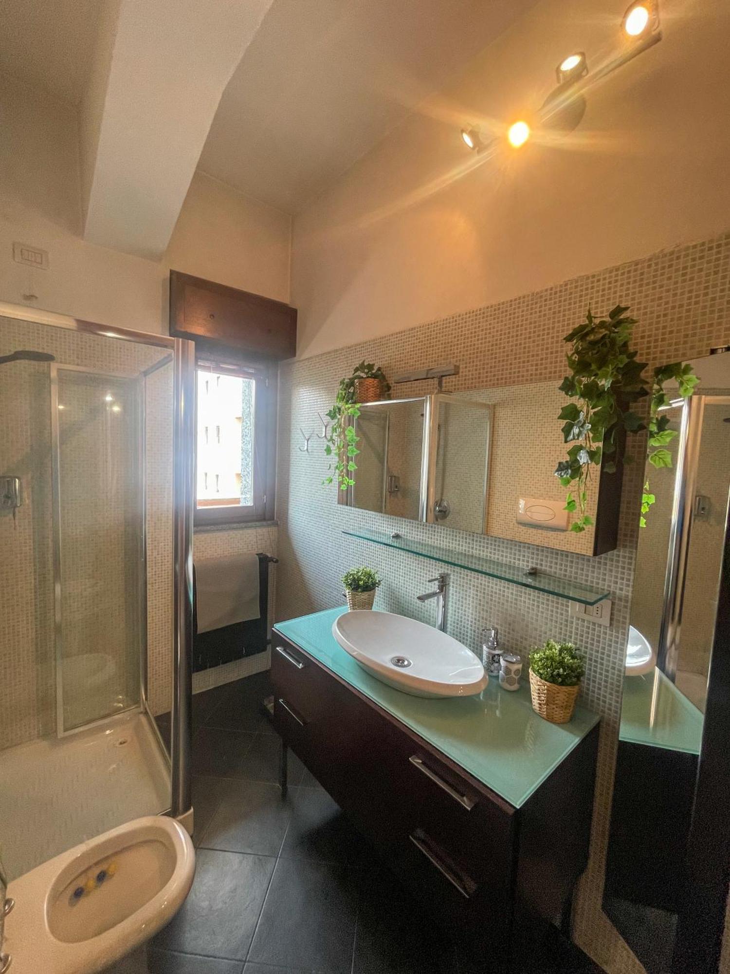Home In Town - Niguarda - Metro M3 Sotto Casa - Duomo In 12Min 米兰 外观 照片
