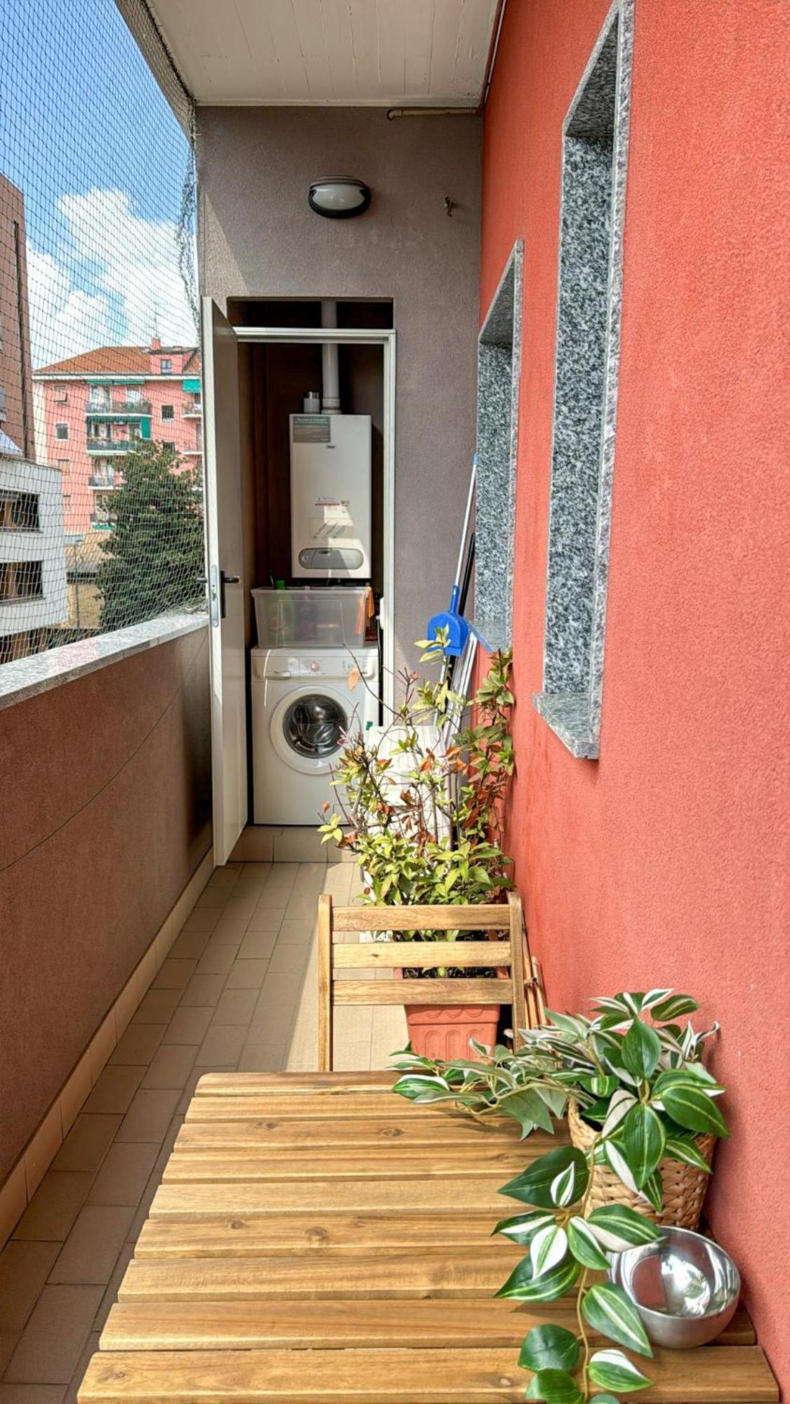 Home In Town - Niguarda - Metro M3 Sotto Casa - Duomo In 12Min 米兰 外观 照片